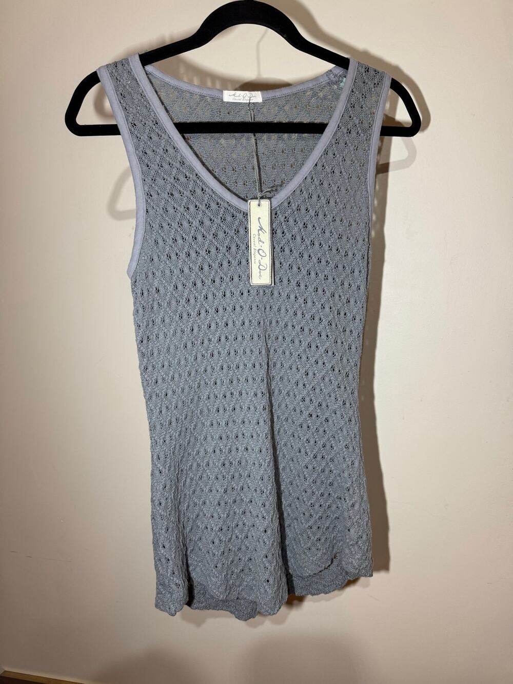 MODODOC Ladies Tank Top in Open Knit Size Small